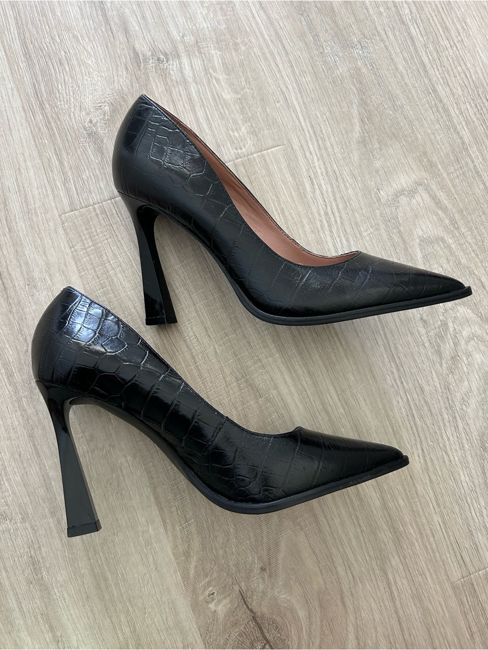 Gianni Bini Black Croc-Embossed Pointed Toe Stiletto Heels